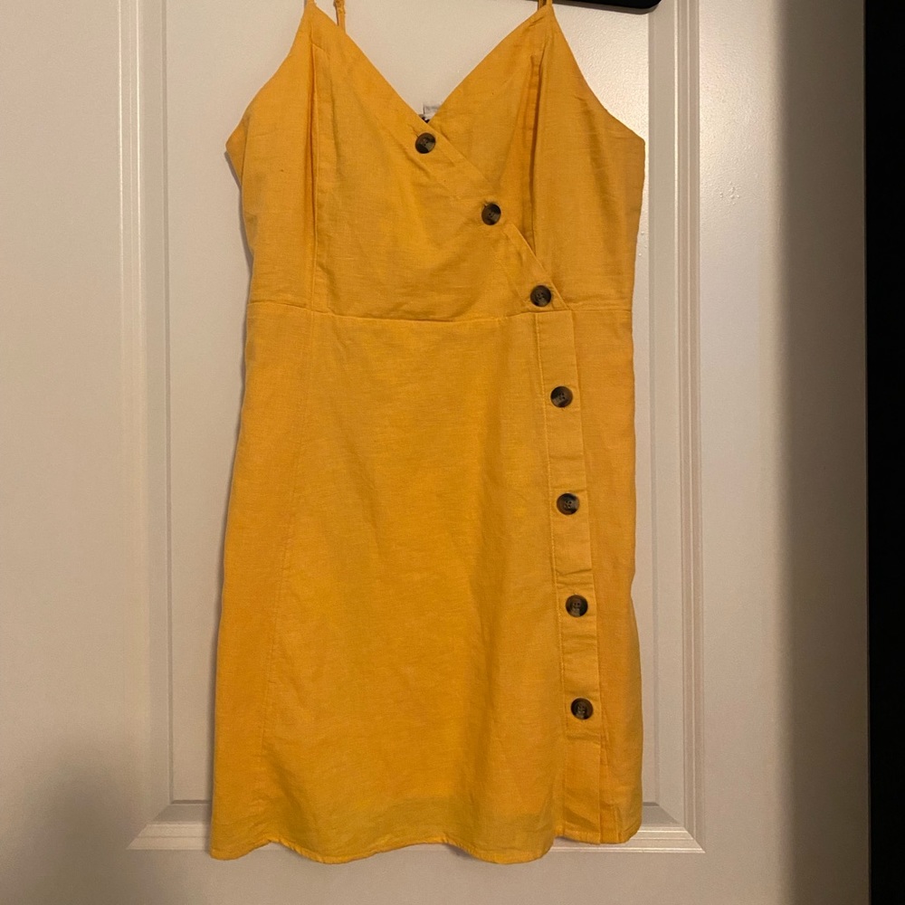 American Eagle yellow dress